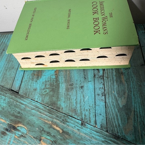 The American Woman's Cook Book 1960s - Picture 3 of 11